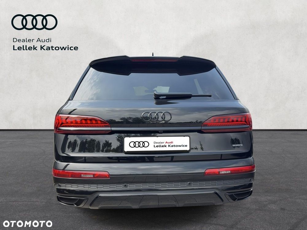 Audi Q7 - 7