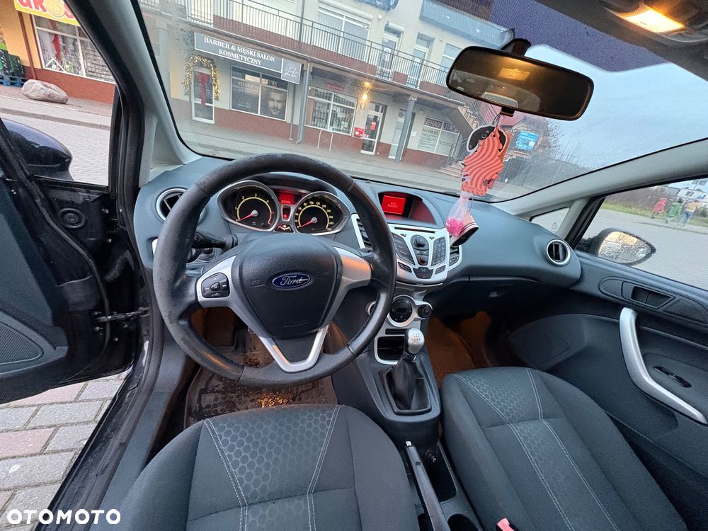 Ford Fiesta - 5