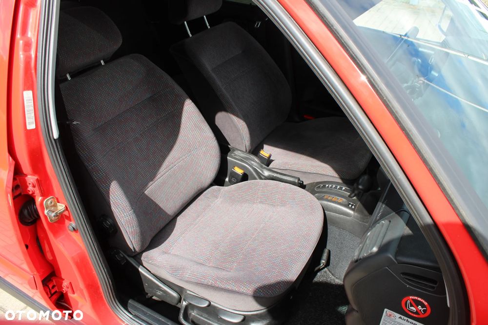 Volkswagen Vento - 24