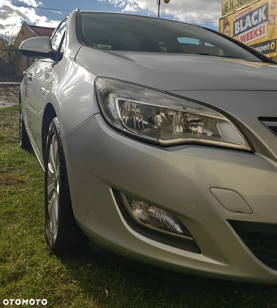 Opel Astra 1.7 CDTI Cosmo - 18