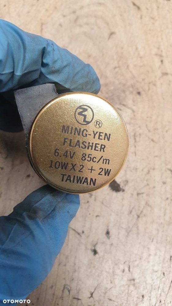 Przekaźnik przerywacz kierunkowskazów Honda Camino - 5