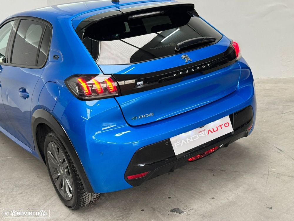 Peugeot e-208 50 kWh Allure - 12