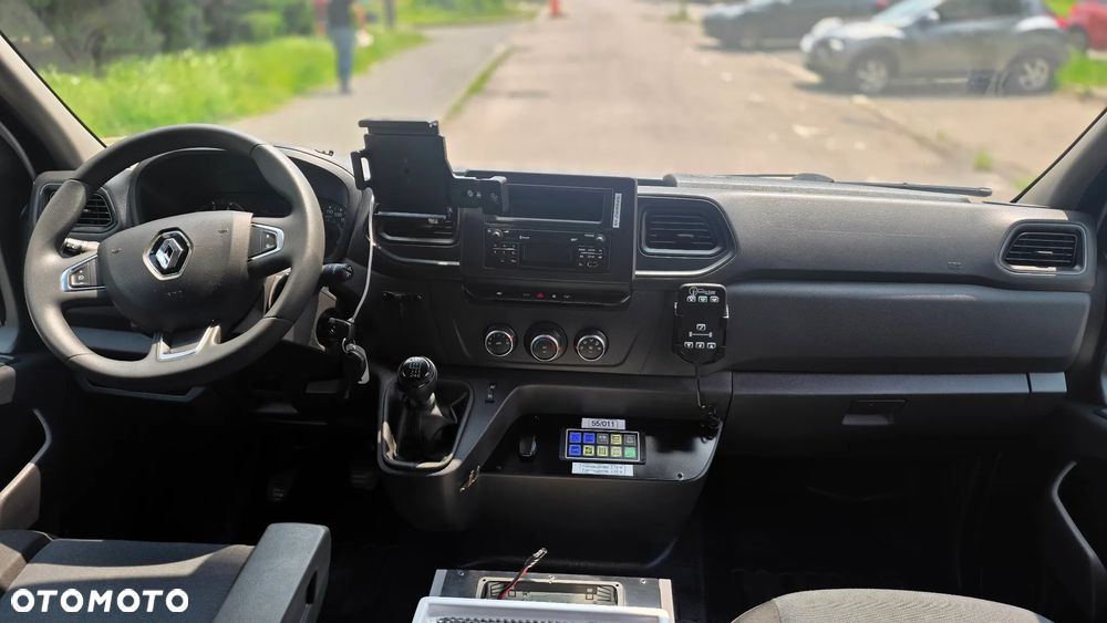 Renault Master Ambulans karetka - 9