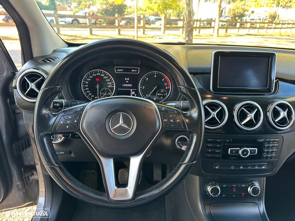 Mercedes-Benz B 180 - 27