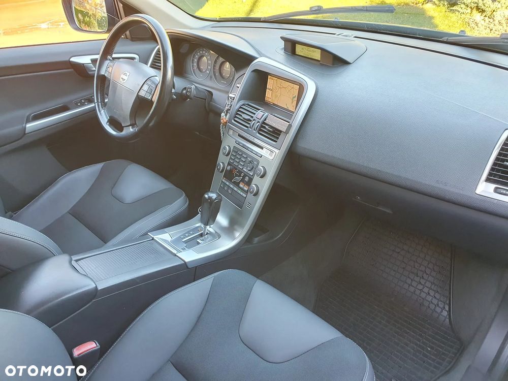 Volvo XC 60 D5 AWD Summum - 9