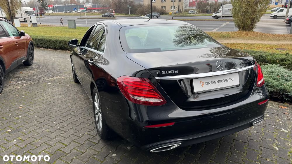 Mercedes-Benz Klasa E 200 d Business Edition 9G-TRONIC - 7