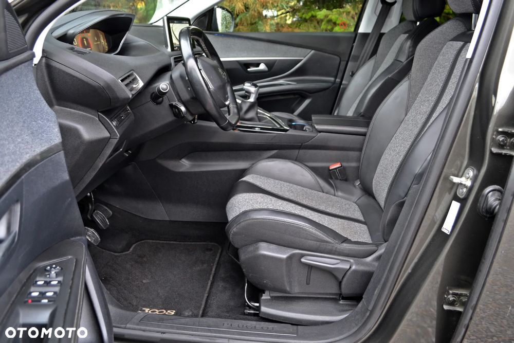Peugeot 3008 - 18