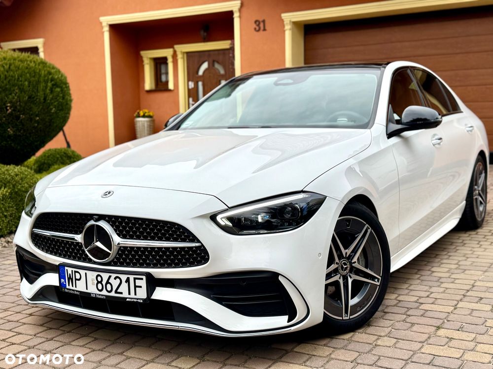 Mercedes-Benz Klasa C 180 mHEV AMG - 25