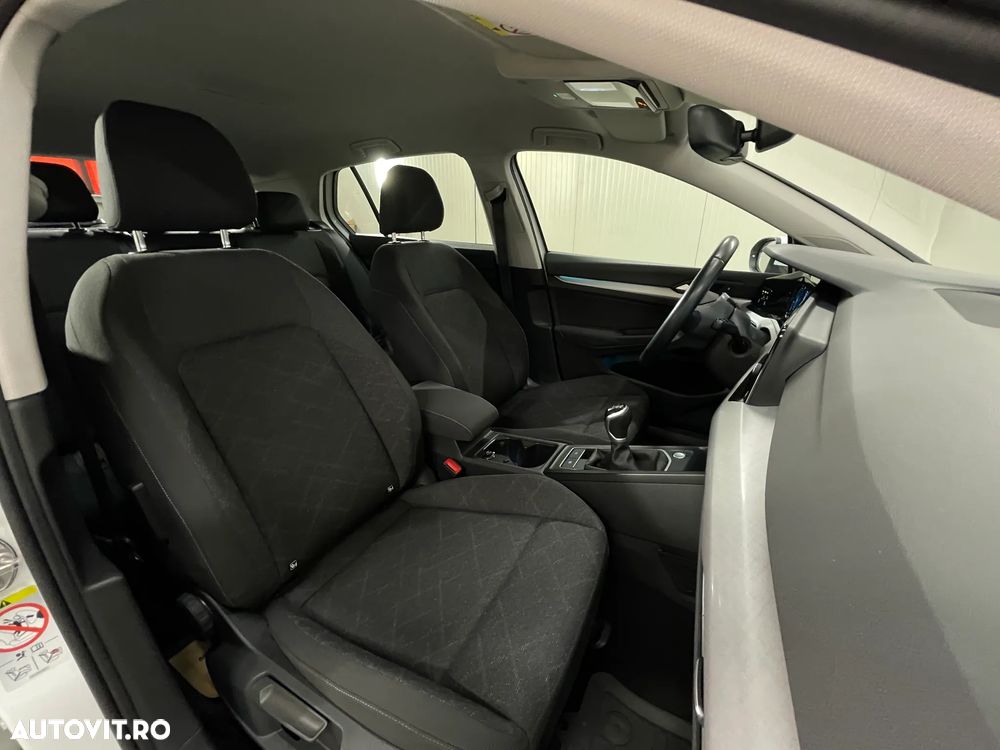 Volkswagen Golf 1.0 TSI Life - 12