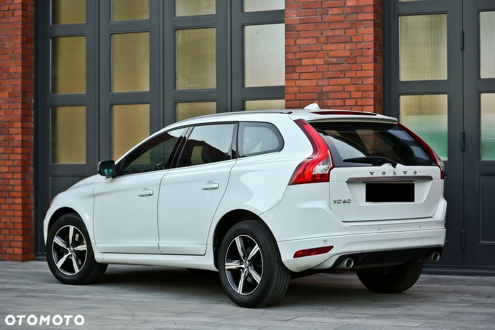 Volvo XC 60 D4 Geartronic RDesign - 12