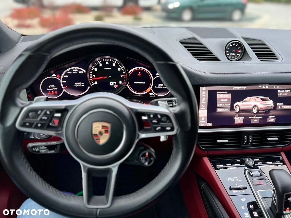 Porsche Cayenne Coupe - 16