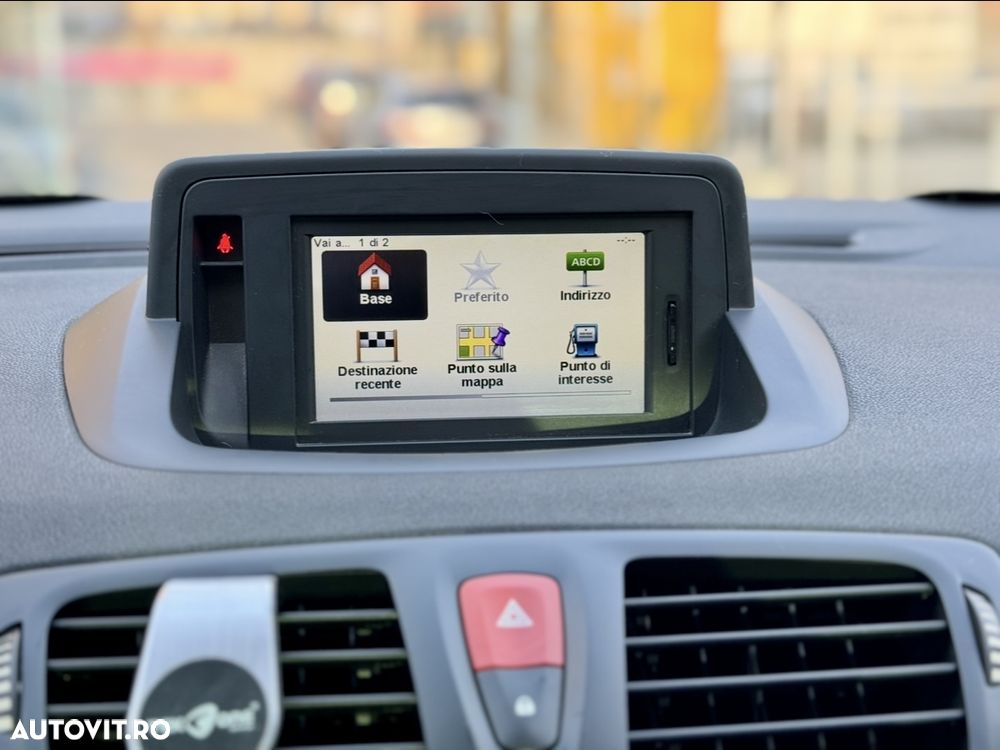 Renault Megane 1.9 dCi FAP Dynamique - 10