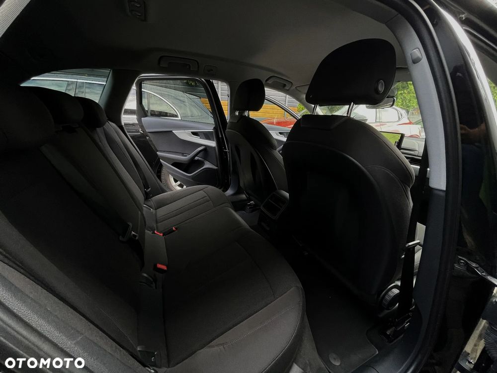 Audi A4 Avant 2.0 TDI S tronic - 35