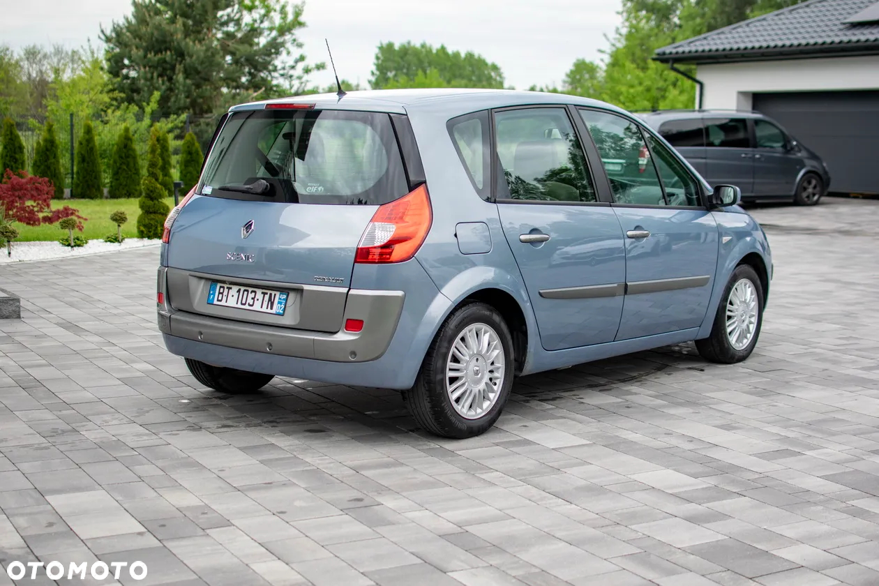 Renault Scenic - 16