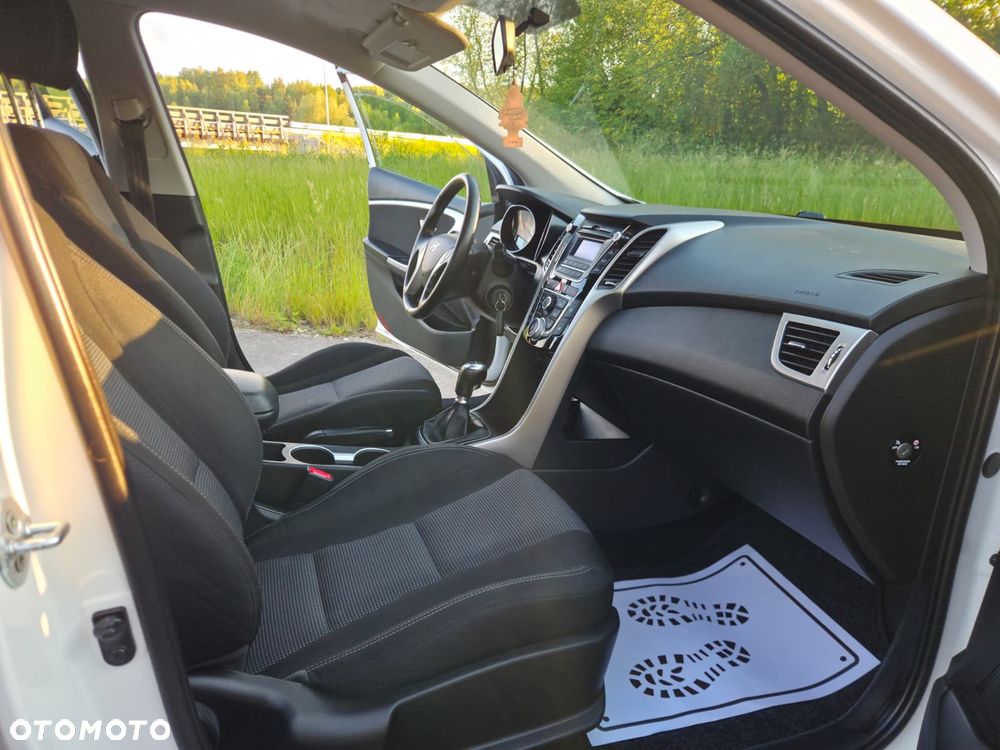 Hyundai i30 1.4 Comfort - 16