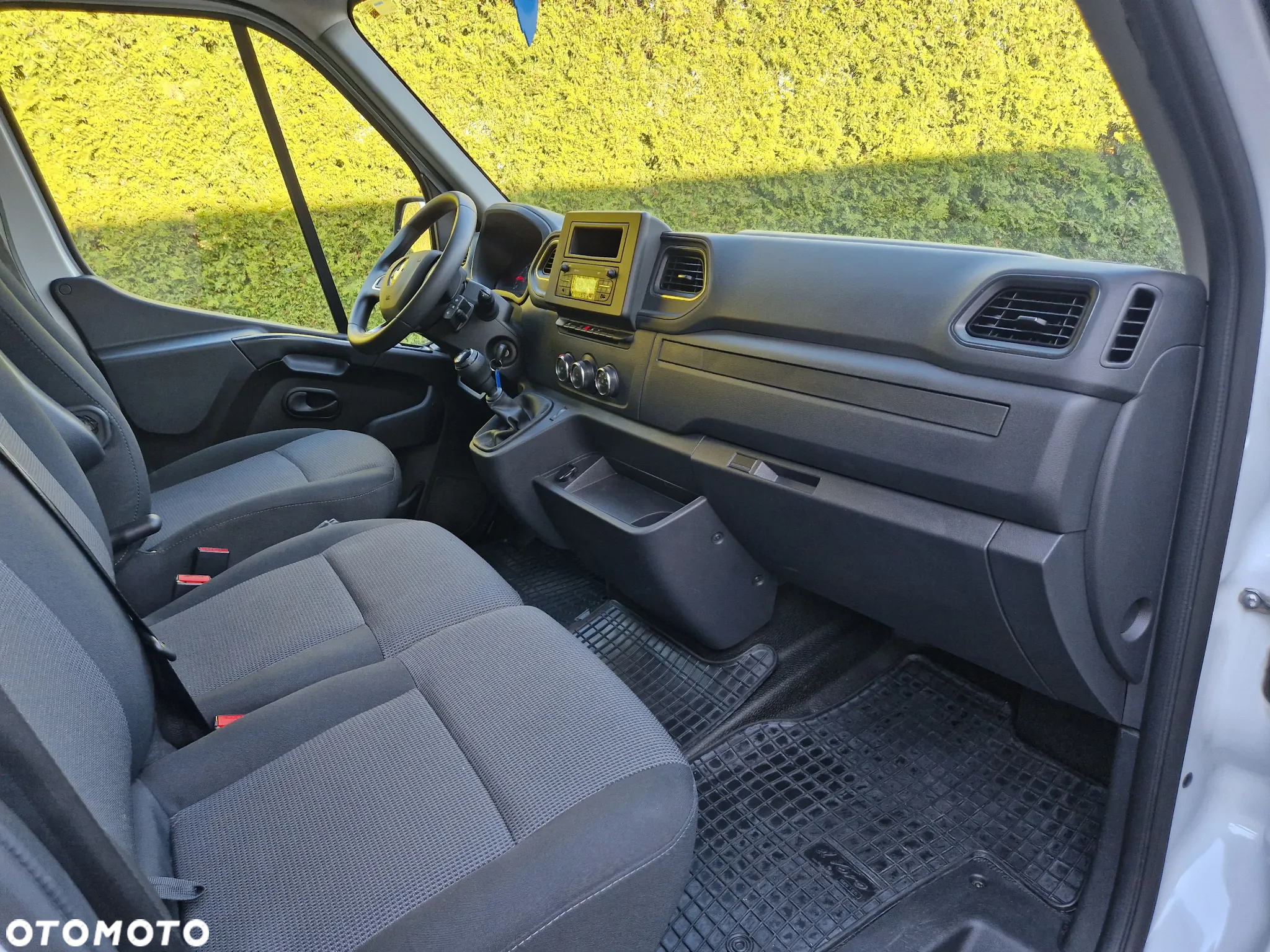 Renault Master 2.3 Salon PL L3H2 - 8
