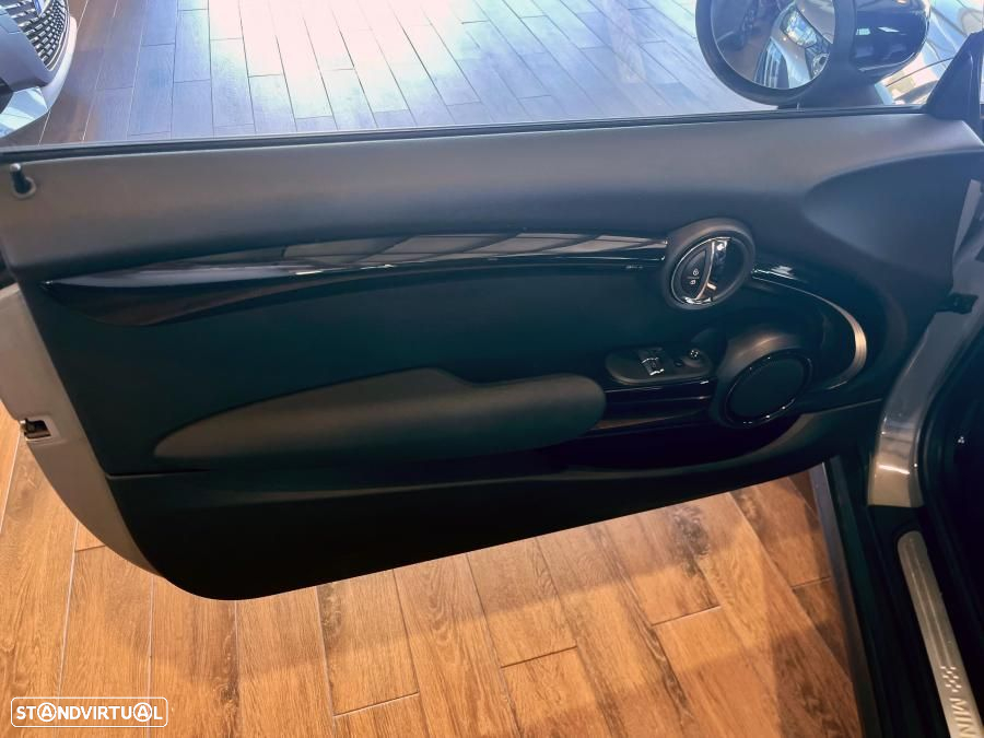MINI 3 Portas Cooper SE Premium Essential - 42