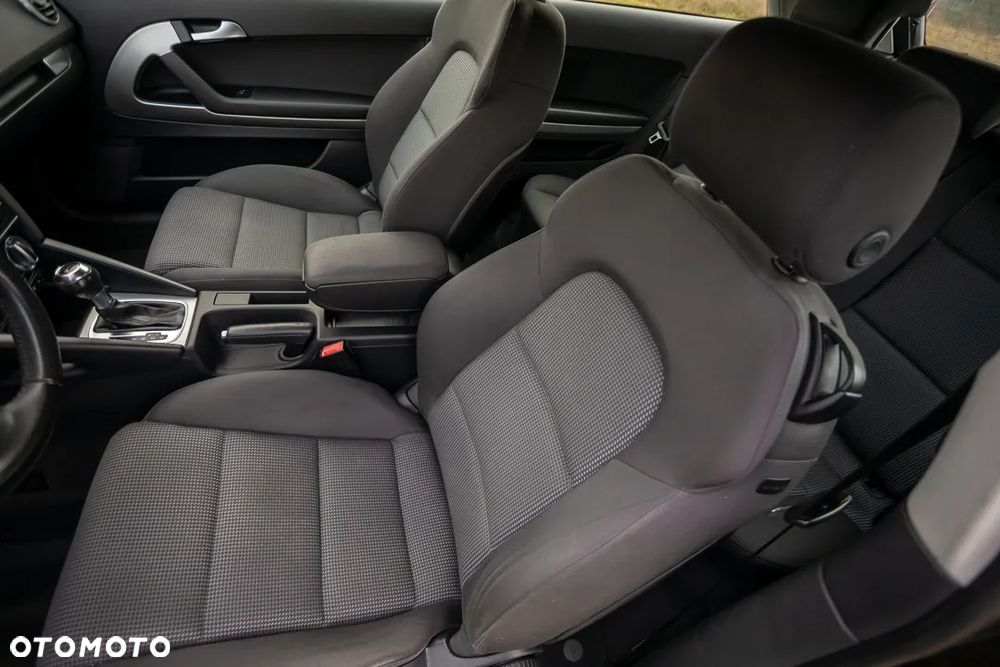 Audi A3 3-drzwiowe 2.0 TDI Ambition S tronic - 16