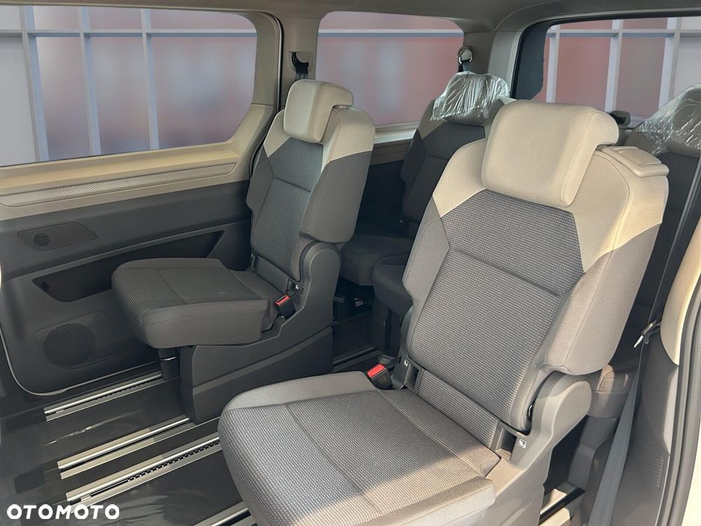 Volkswagen Multivan - 16