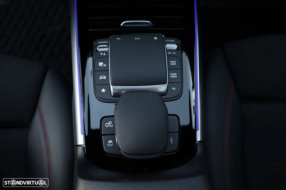 Mercedes-Benz GLB 35 AMG 4Matic Speedshift DCT 8G - 32