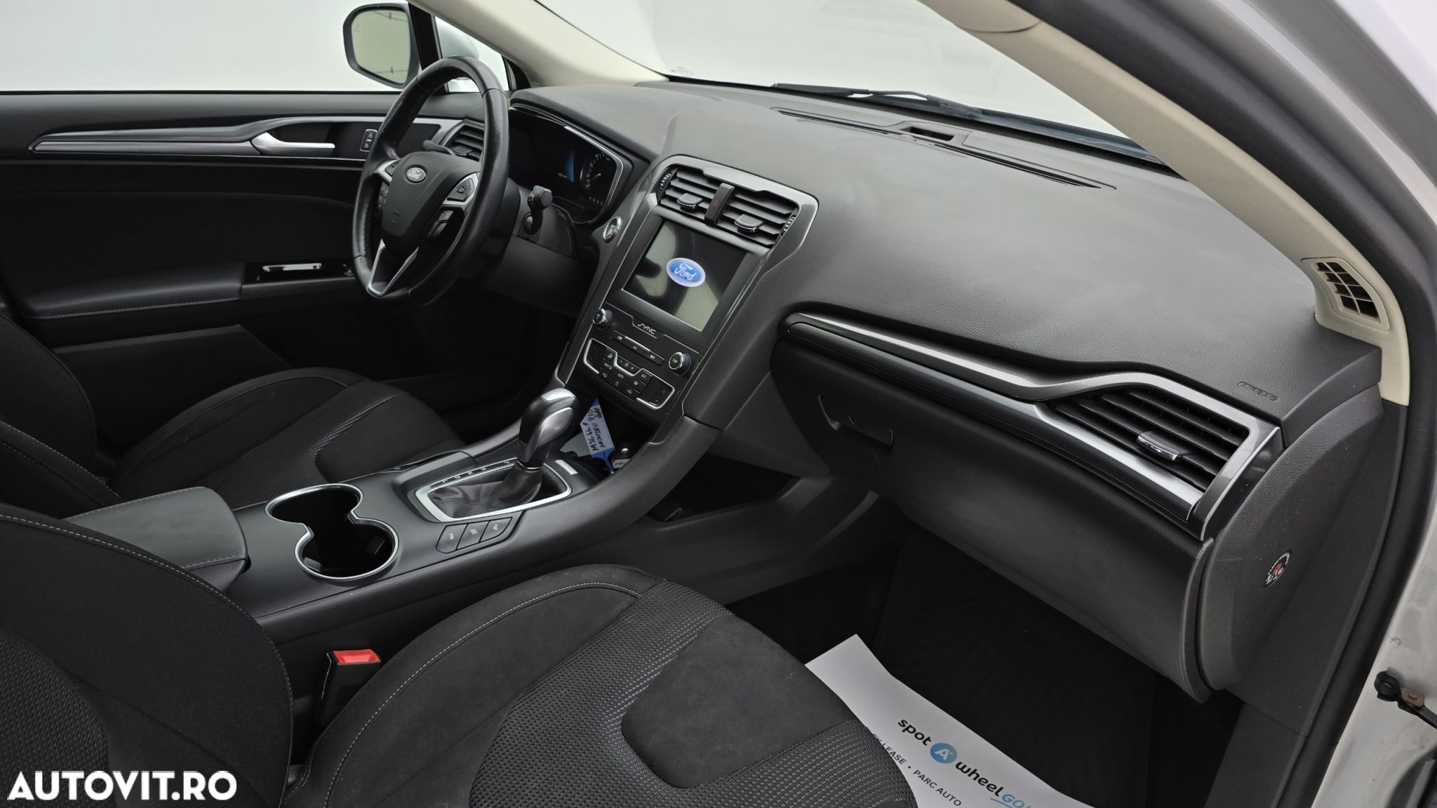 Ford Mondeo 2.0 HEV Trend - 20