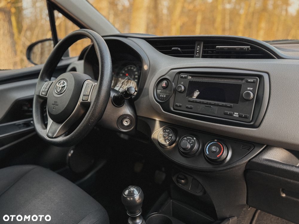 Toyota Yaris 1.5 Active - 17
