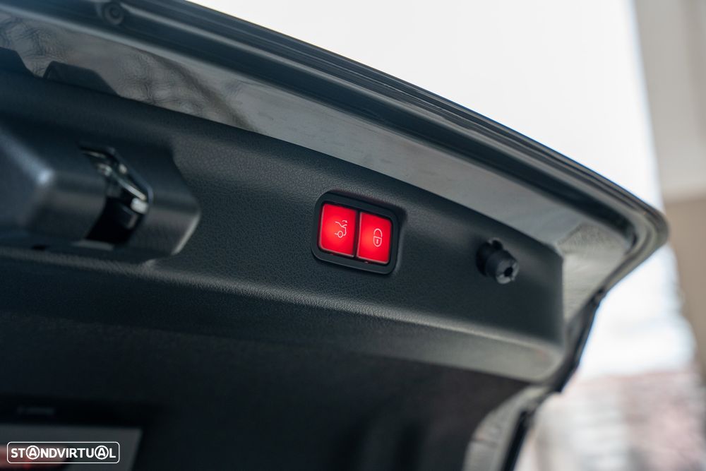 Mercedes-Benz C 300 d AMG Line - 29