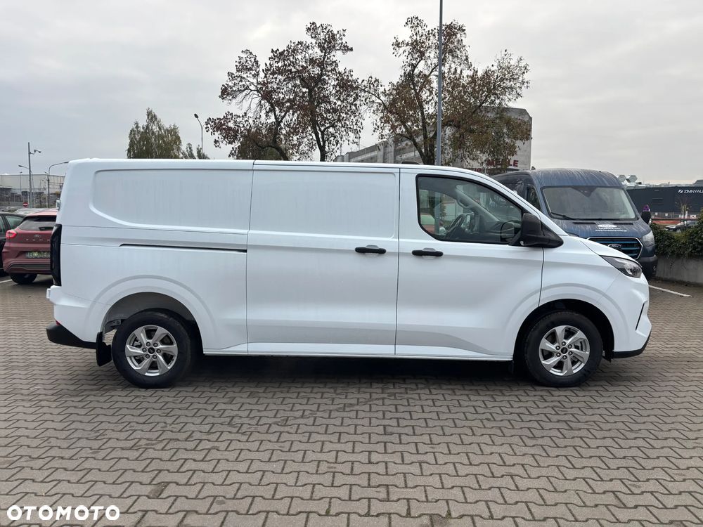 Ford Transit Custom - 10