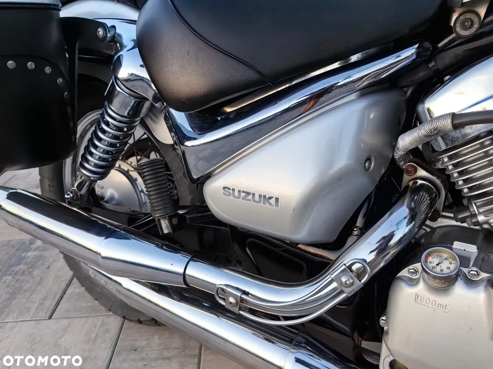 Suzuki Intruder - 15
