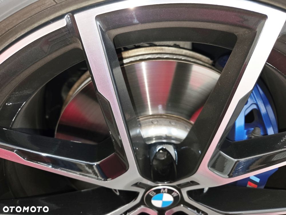 BMW Seria 8 840i - 13