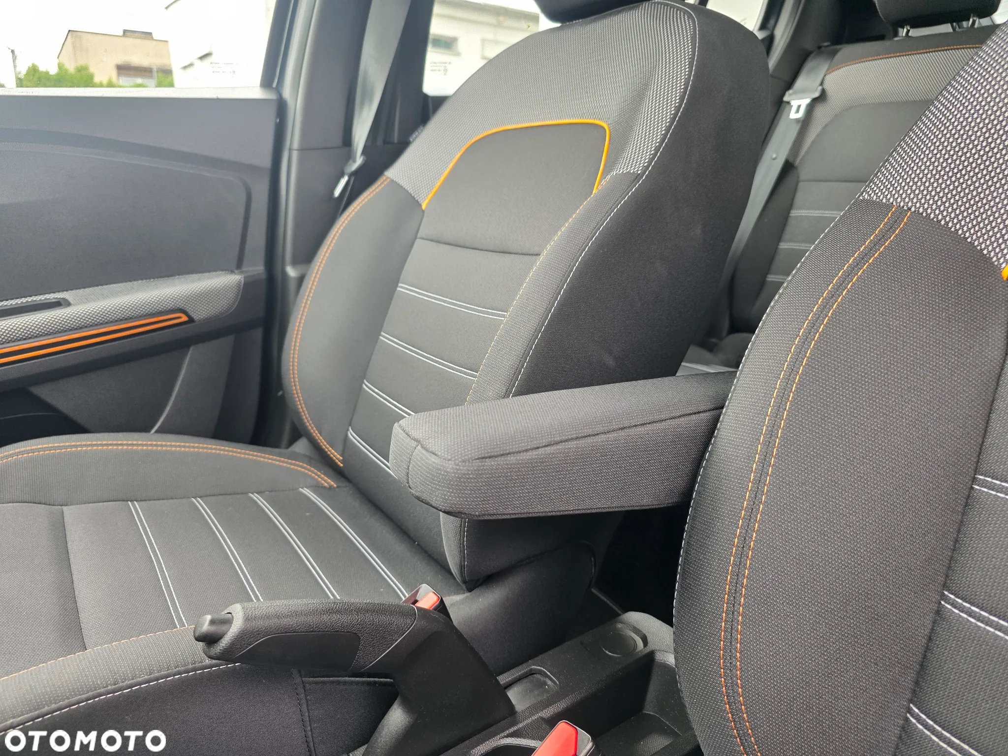 Dacia Sandero Stepway 1.0 TCe Laureate S&S - 32