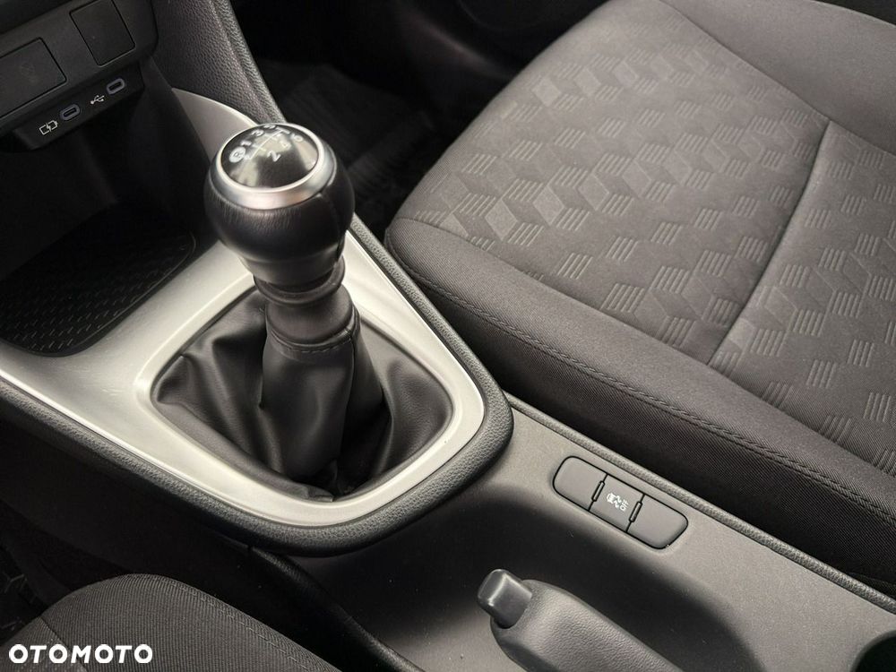 Toyota Yaris 1.5 Comfort - 19