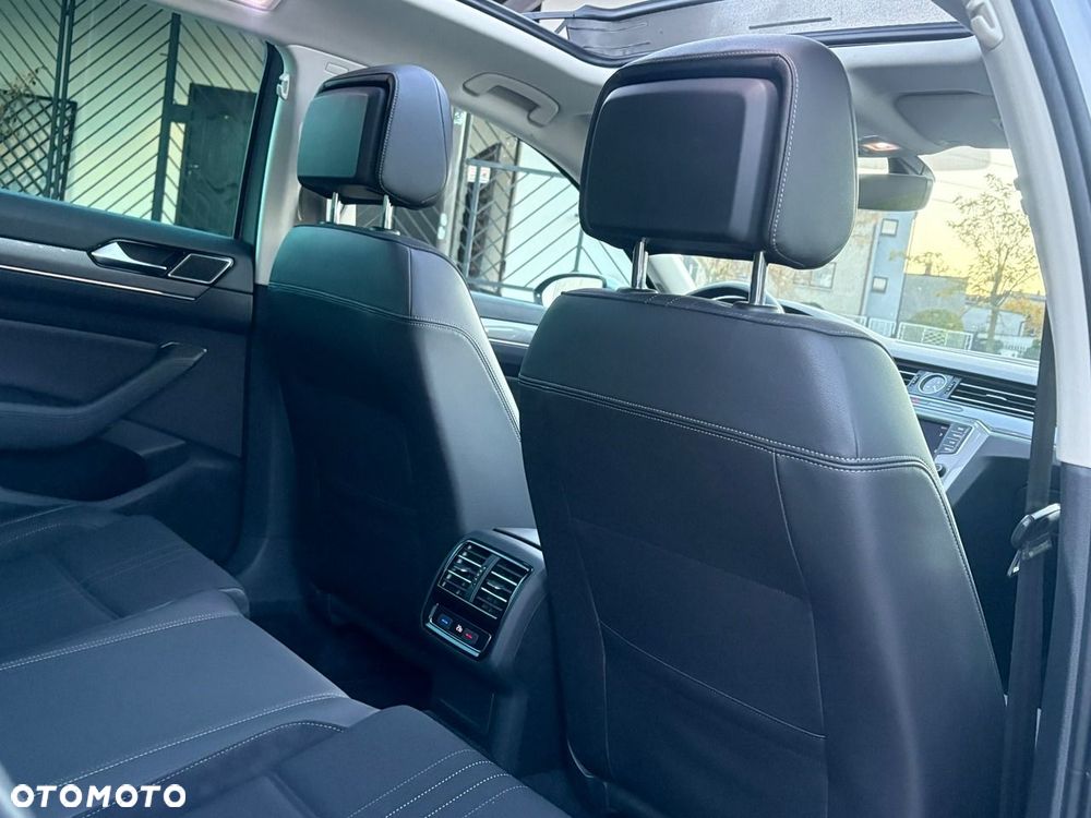 Volkswagen Passat Alltrack 2.0 TDI Bi-Turbo SCR 4Mot DSG - 12