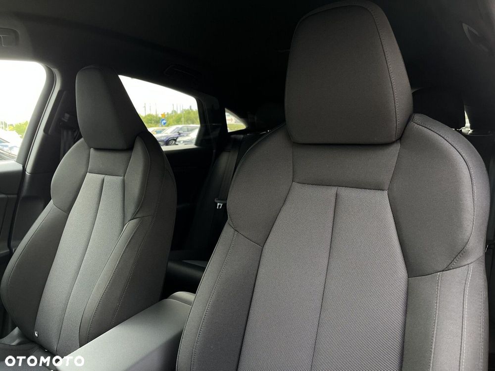 Audi Q6 e-tron - 25