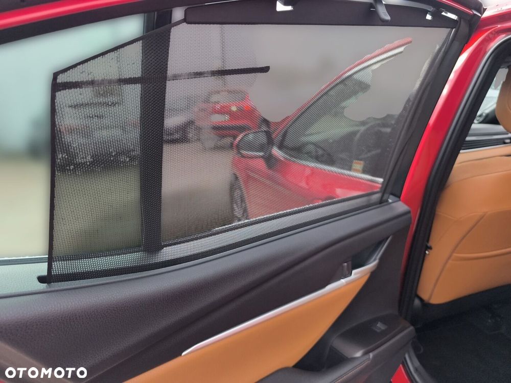 Toyota Camry - 19