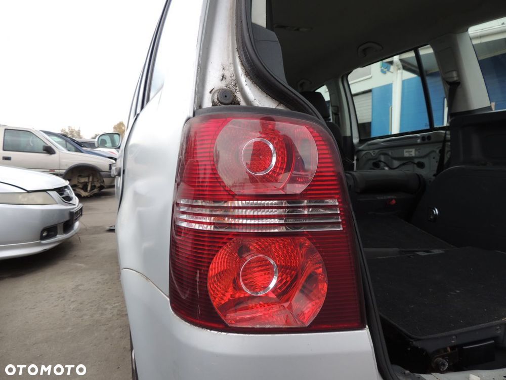 Lampa tył lewa Volkswagen Touran 1.9 tdi '06 - 1