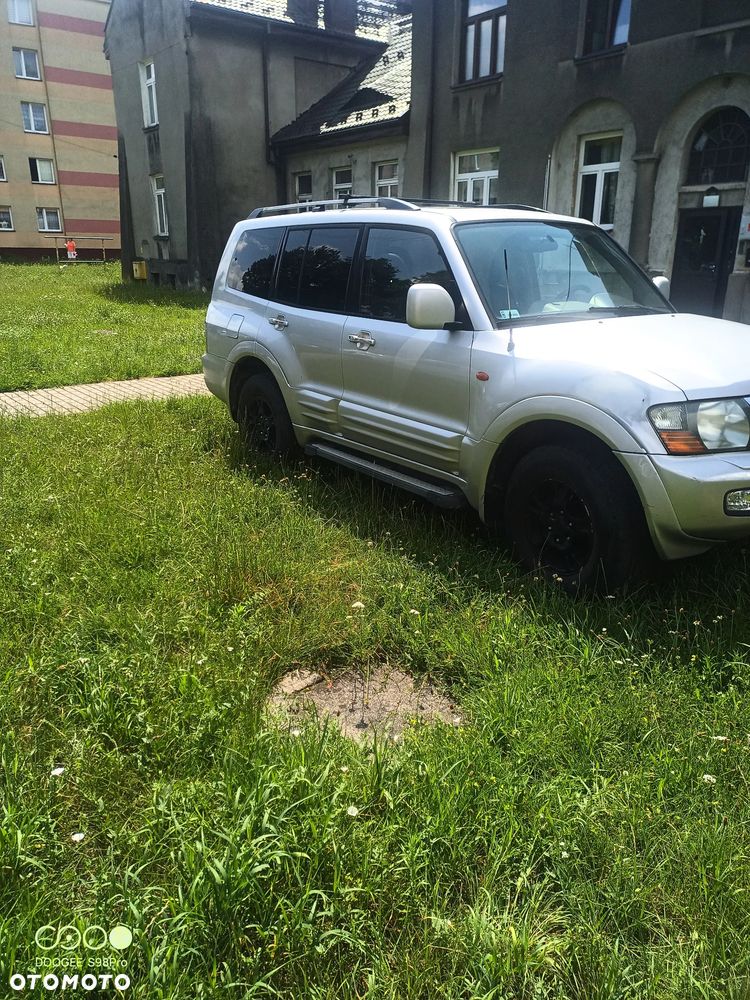 Mitsubishi Pajero 3.5 V6 GDI Elegance - 6