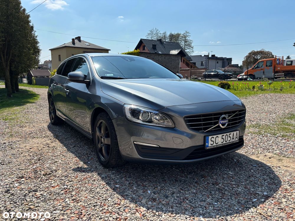 Volvo V60 D4 Drive-E Momentum - 2