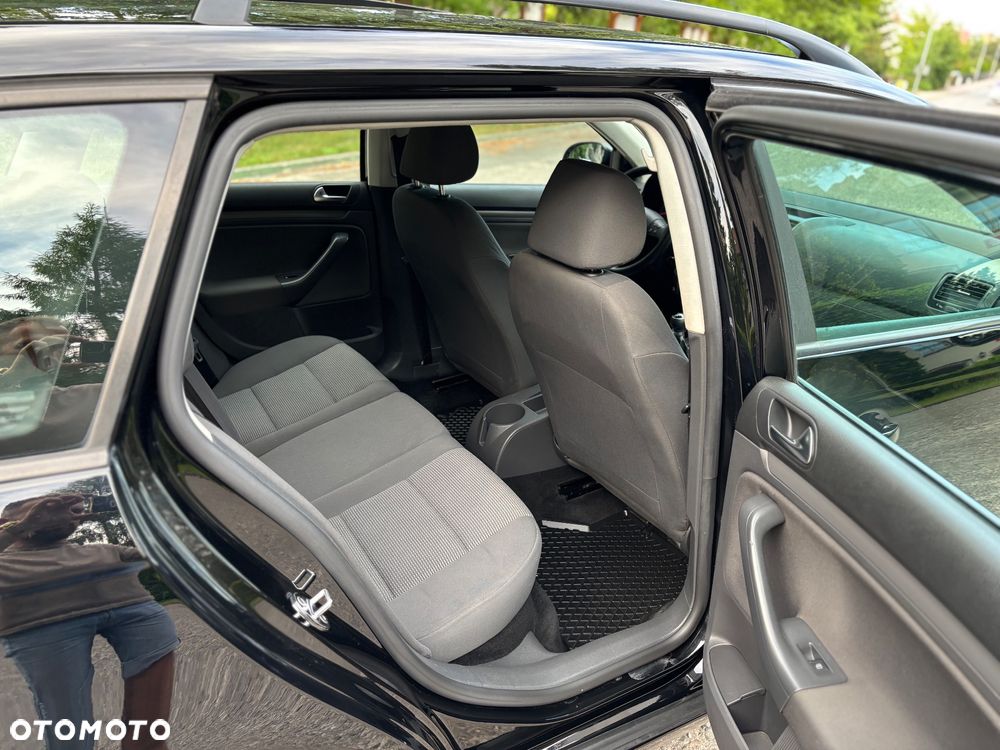 Volkswagen Golf - 11