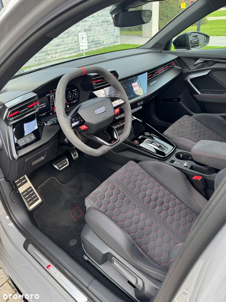 Audi RS3 Limousine - 29