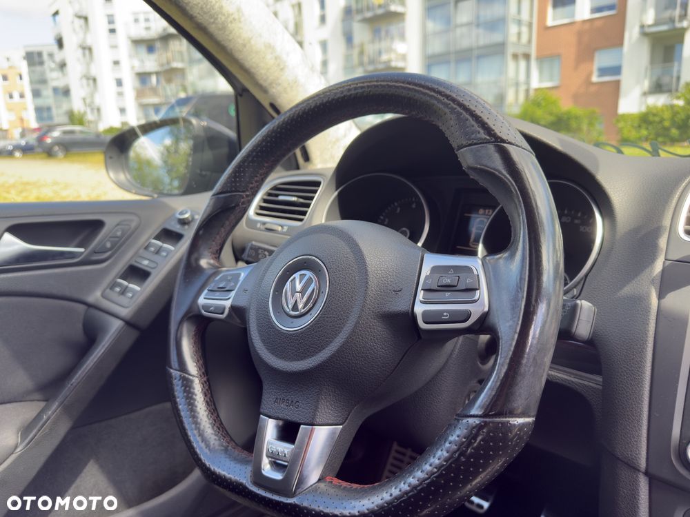 Volkswagen Golf 2.0 GTI - 16
