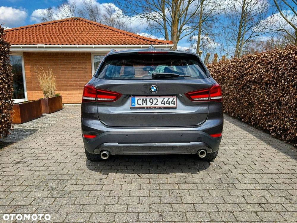 BMW X1 sDrive20i GPF Sport Line sport - 7