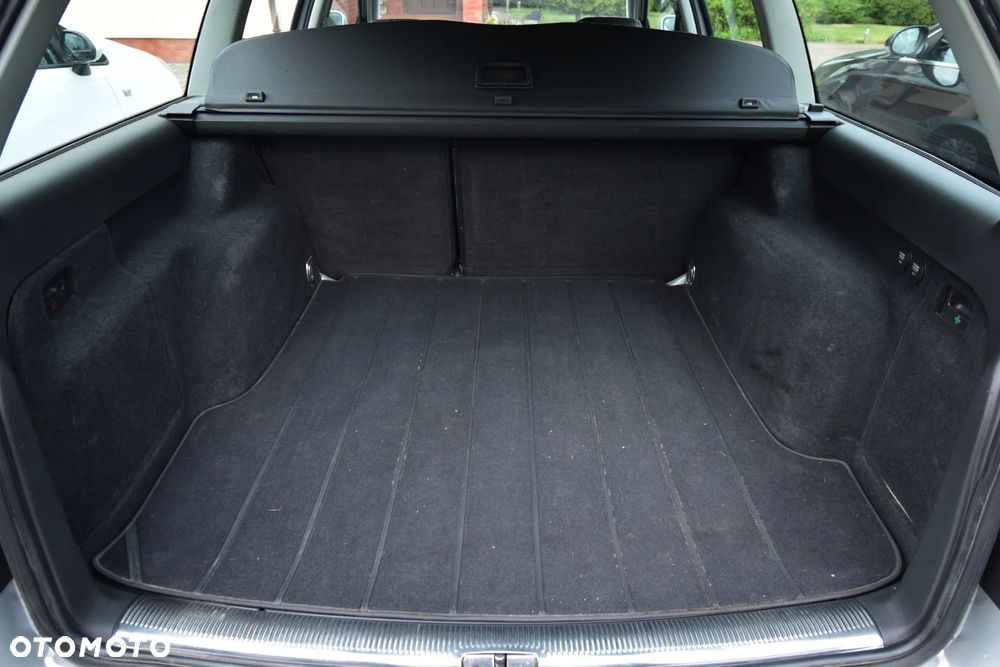 Volkswagen Passat 1.9 TDI Comfortline Tiptr - 20