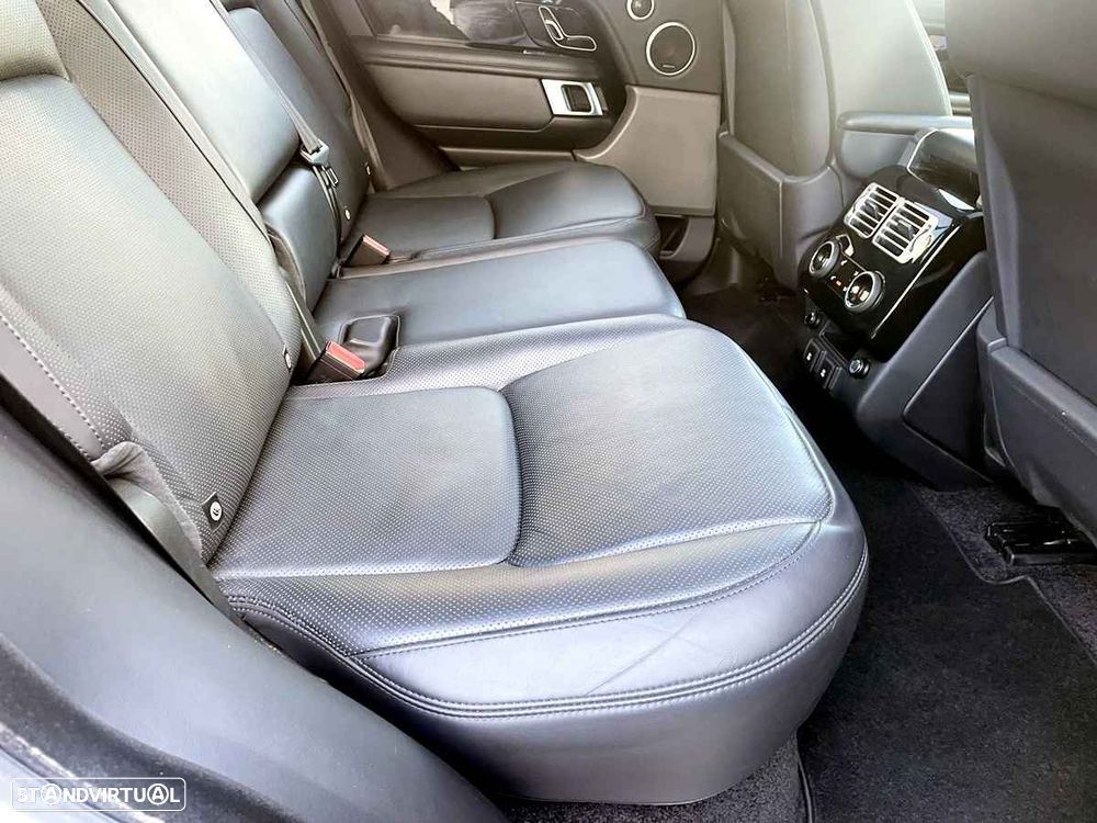 Land Rover Range Rover P400e Plug-in Vogue - 34