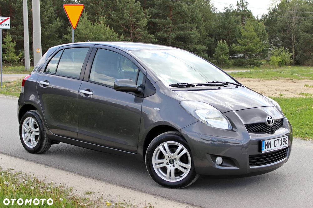 Toyota Yaris 1.33 VVT-i Executive - 2
