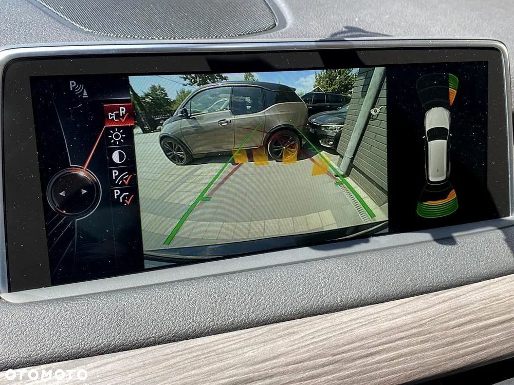 BMW X5 xDrive30d - 14