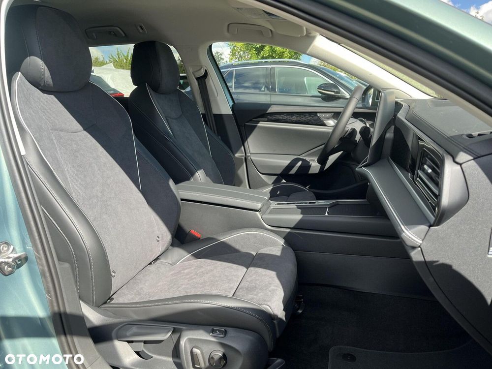 Volkswagen Passat - 26