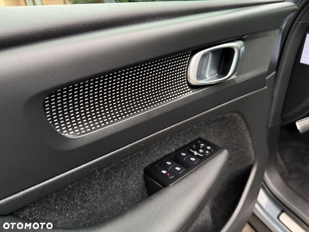 Volvo XC 40 B4 B Geartronic RDesign - 20