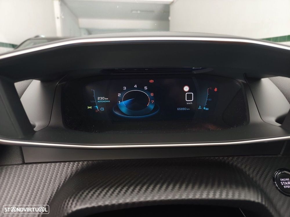 Peugeot 2008 1.2 PureTech Allure - 19