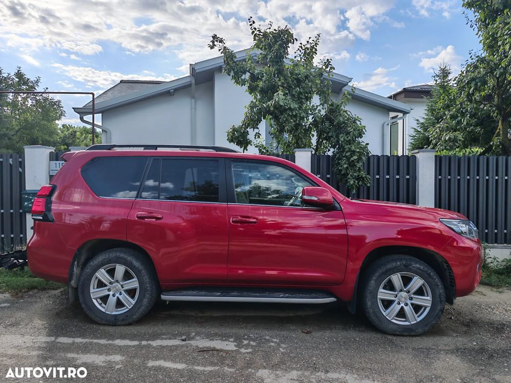 Toyota Land Cruiser 2.8l D-4D 204 CP A/T 7 locuri Luxury AVS - 2